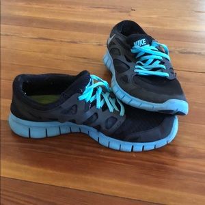 Nike free runs